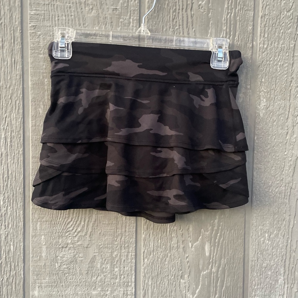 Athleta girls camo skort skirt sz 8/10